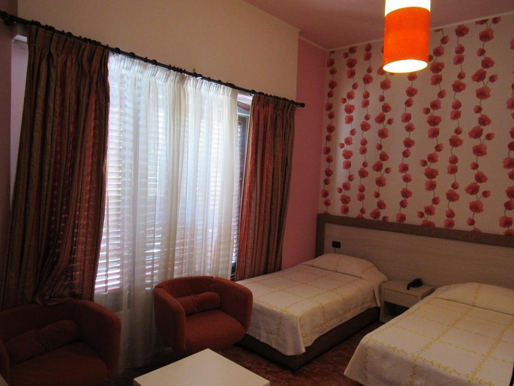 Hotel Serenity Tirana Exterior foto