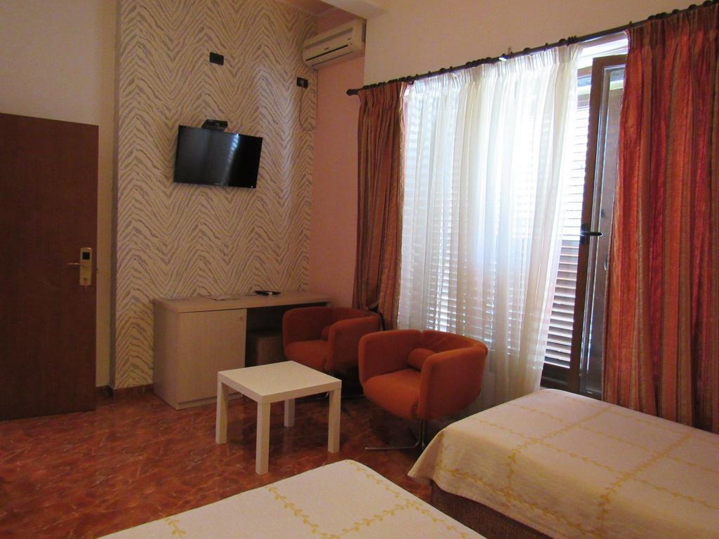 Hotel Serenity Tirana Exterior foto