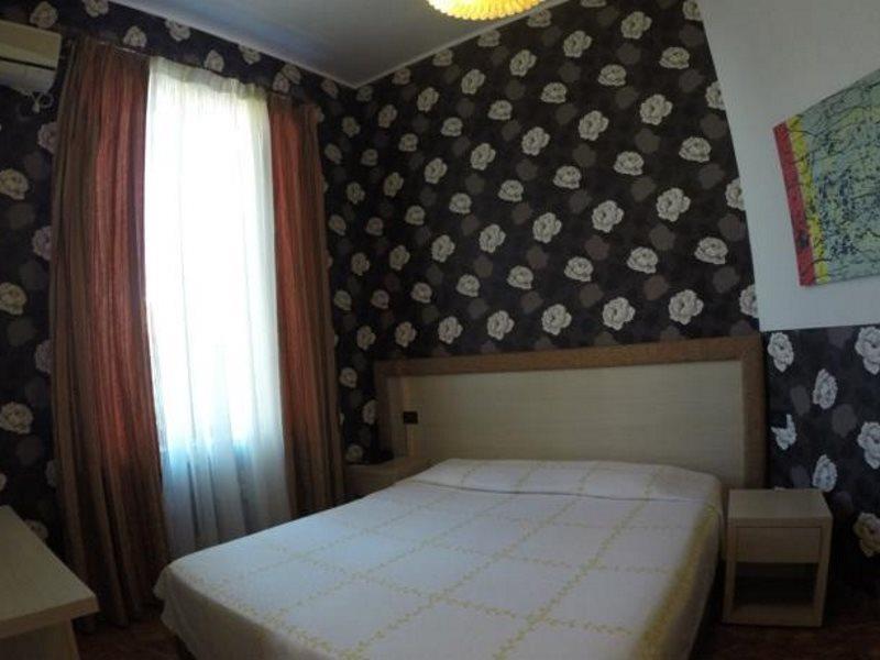 Hotel Serenity Tirana Exterior foto
